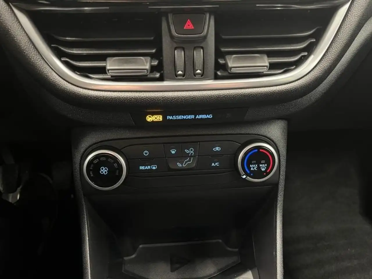 Ford Fiesta 5 portes — photo 19