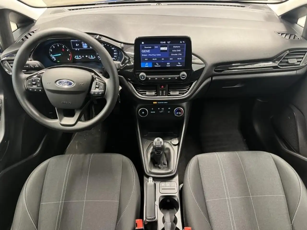 Ford Fiesta 5 portes — photo 9
