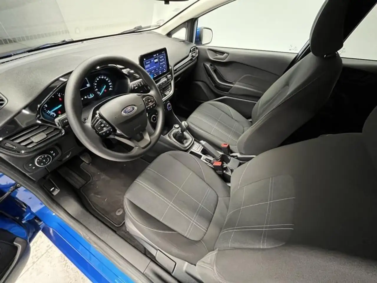 Ford Fiesta 5 portes — photo 7