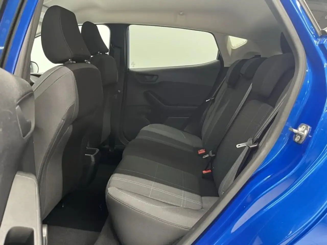 Ford Fiesta 5 portes — photo 12