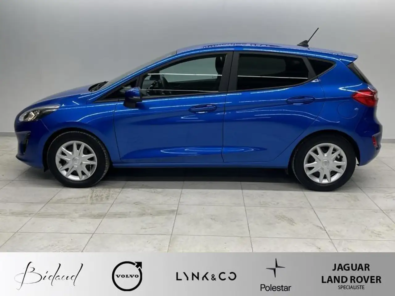 Ford Fiesta 5 portes — photo 2
