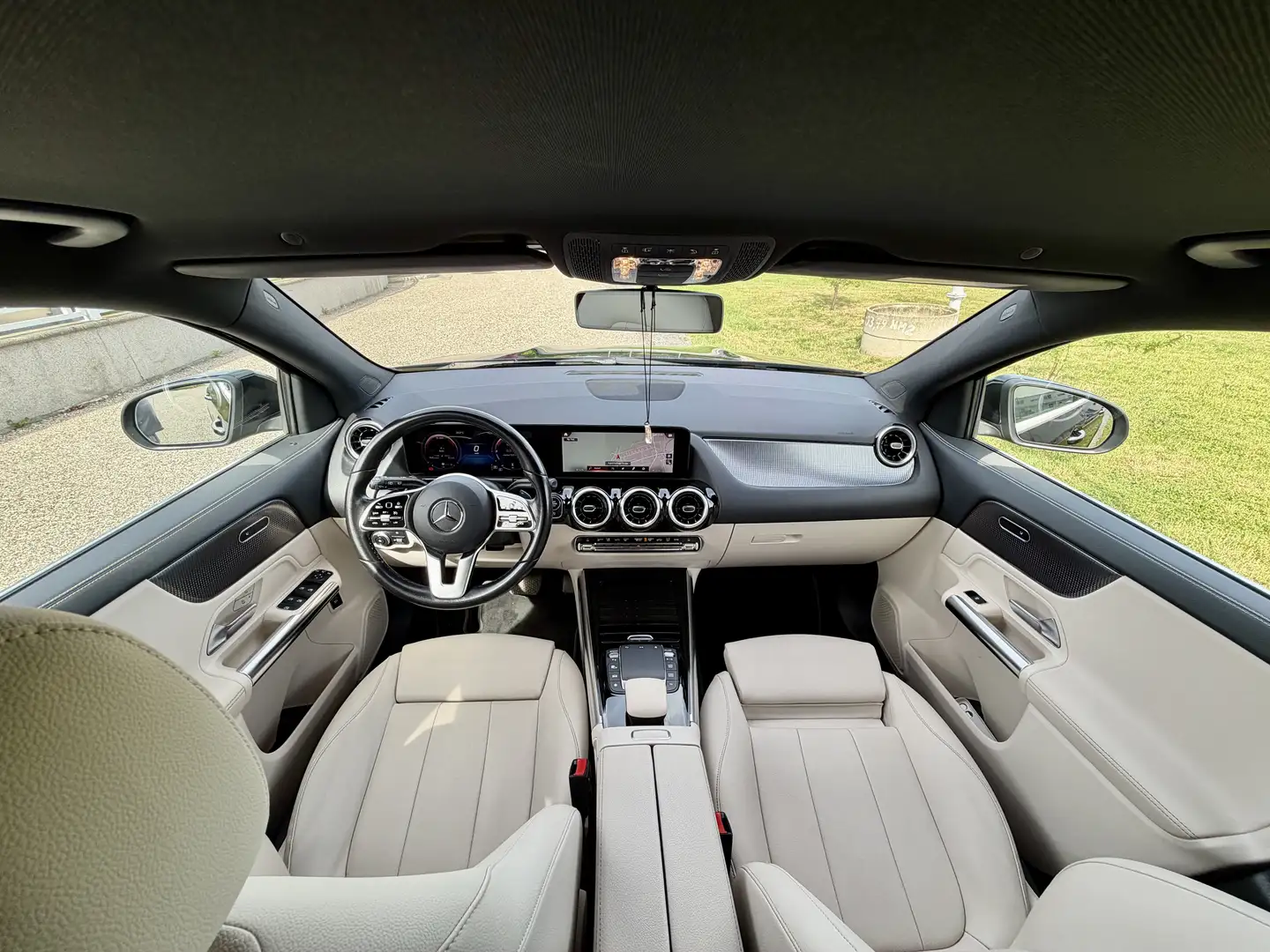 Mercedes-Benz GLA 200 - 2