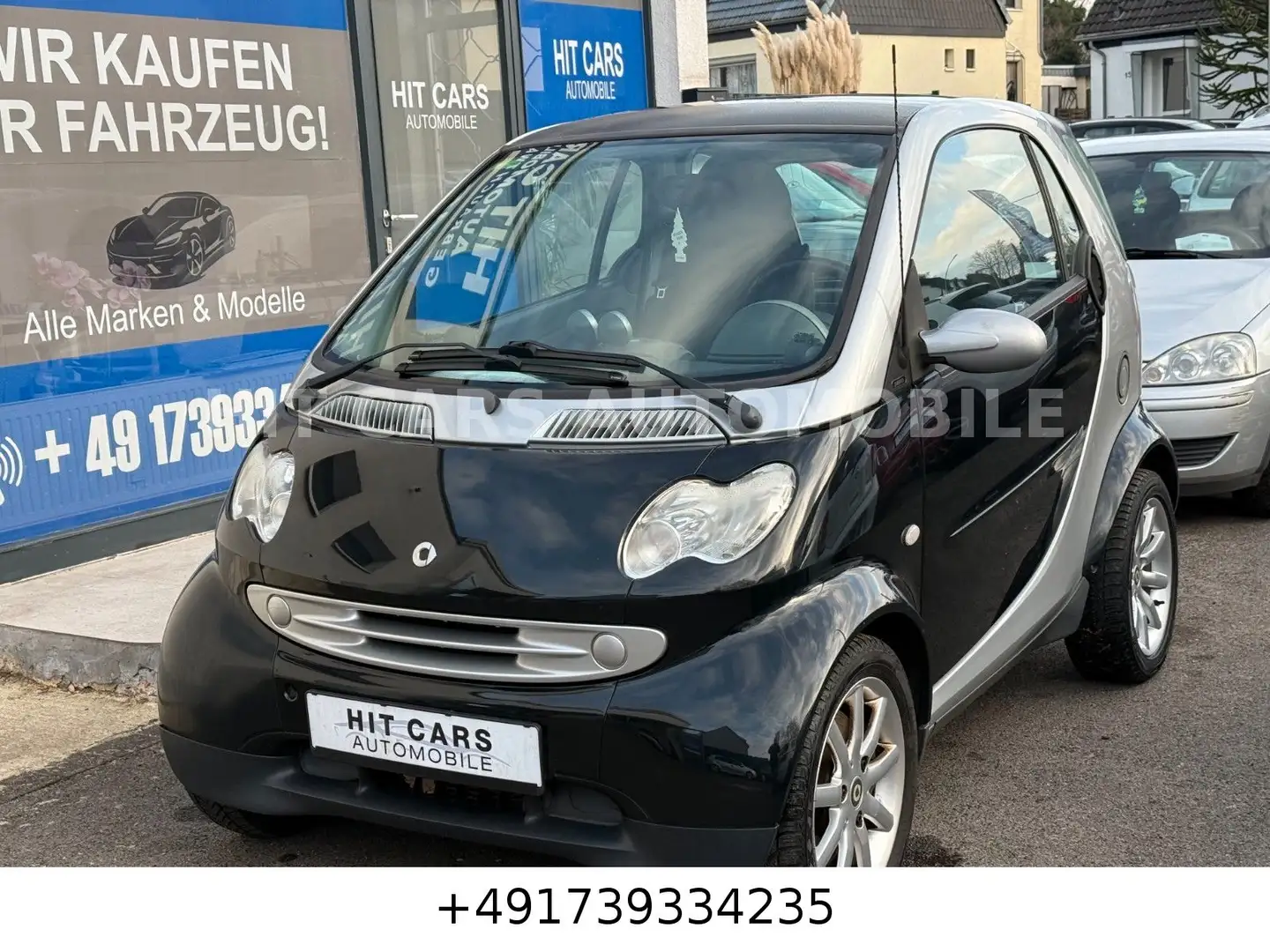 smart forTwo fortwo coupe Basis Schwarz - 1