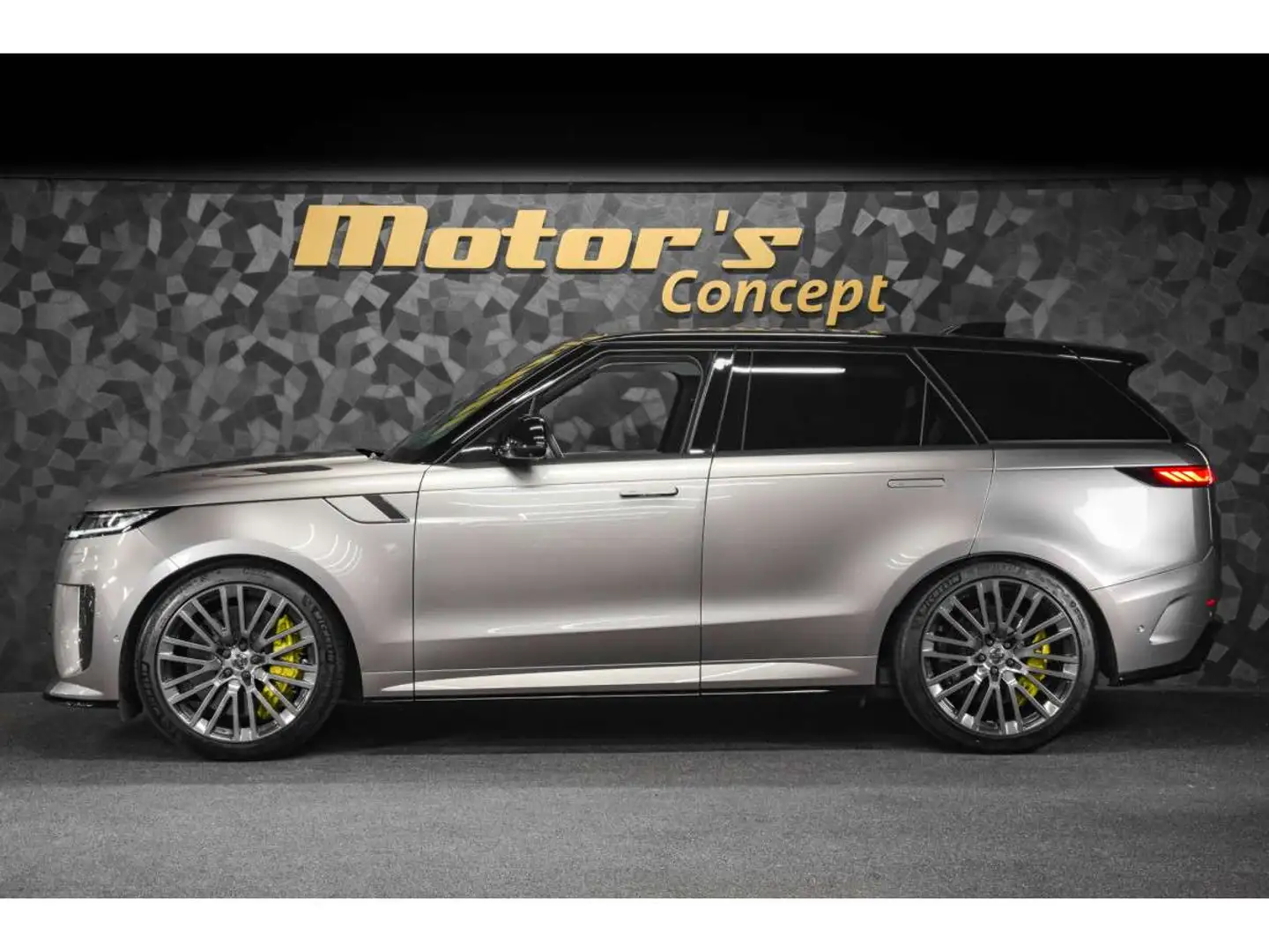 Land Rover Range Rover Sport P635 SV Edition One AWD V8 4.4L Gris - 2
