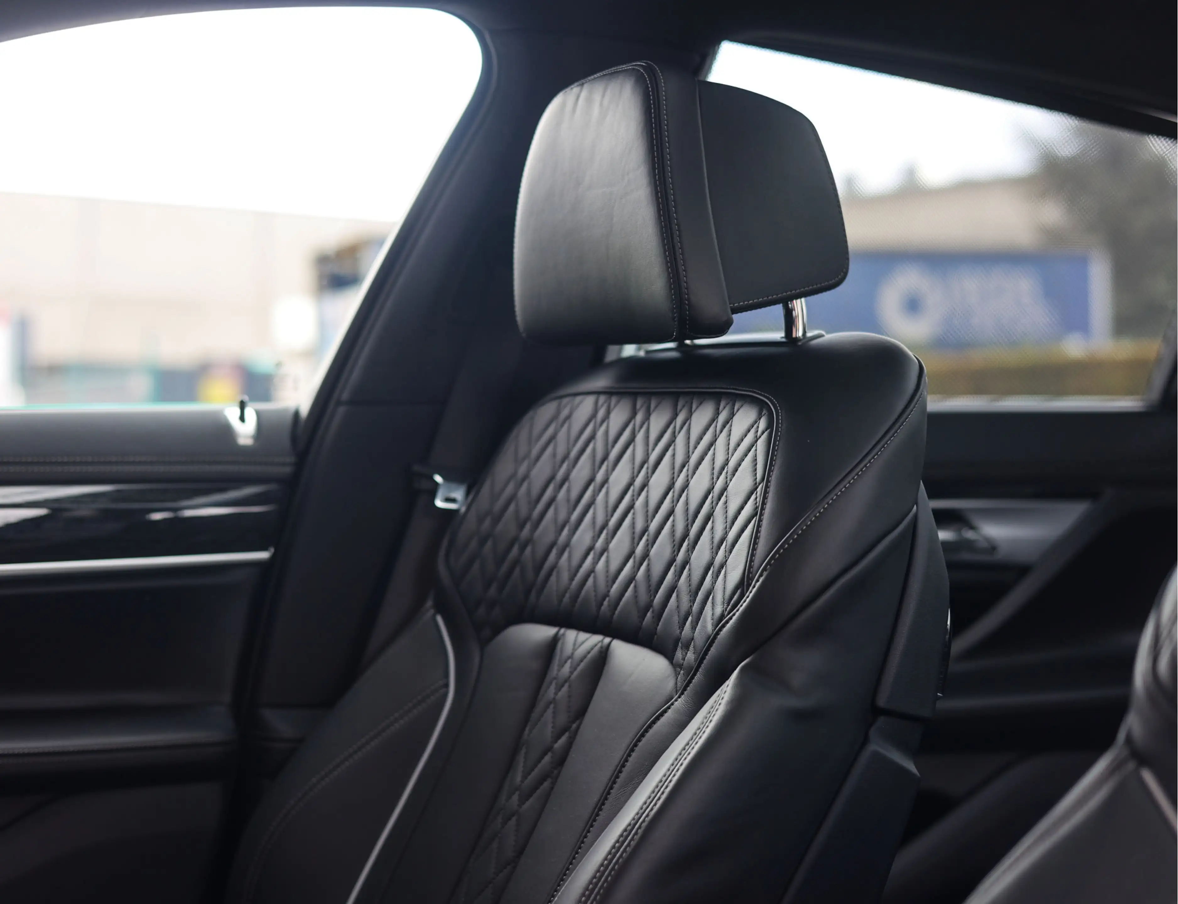 BMW 760 7-serie M760Li xDrive | Skylounge - M Driver's Pac — photo 4