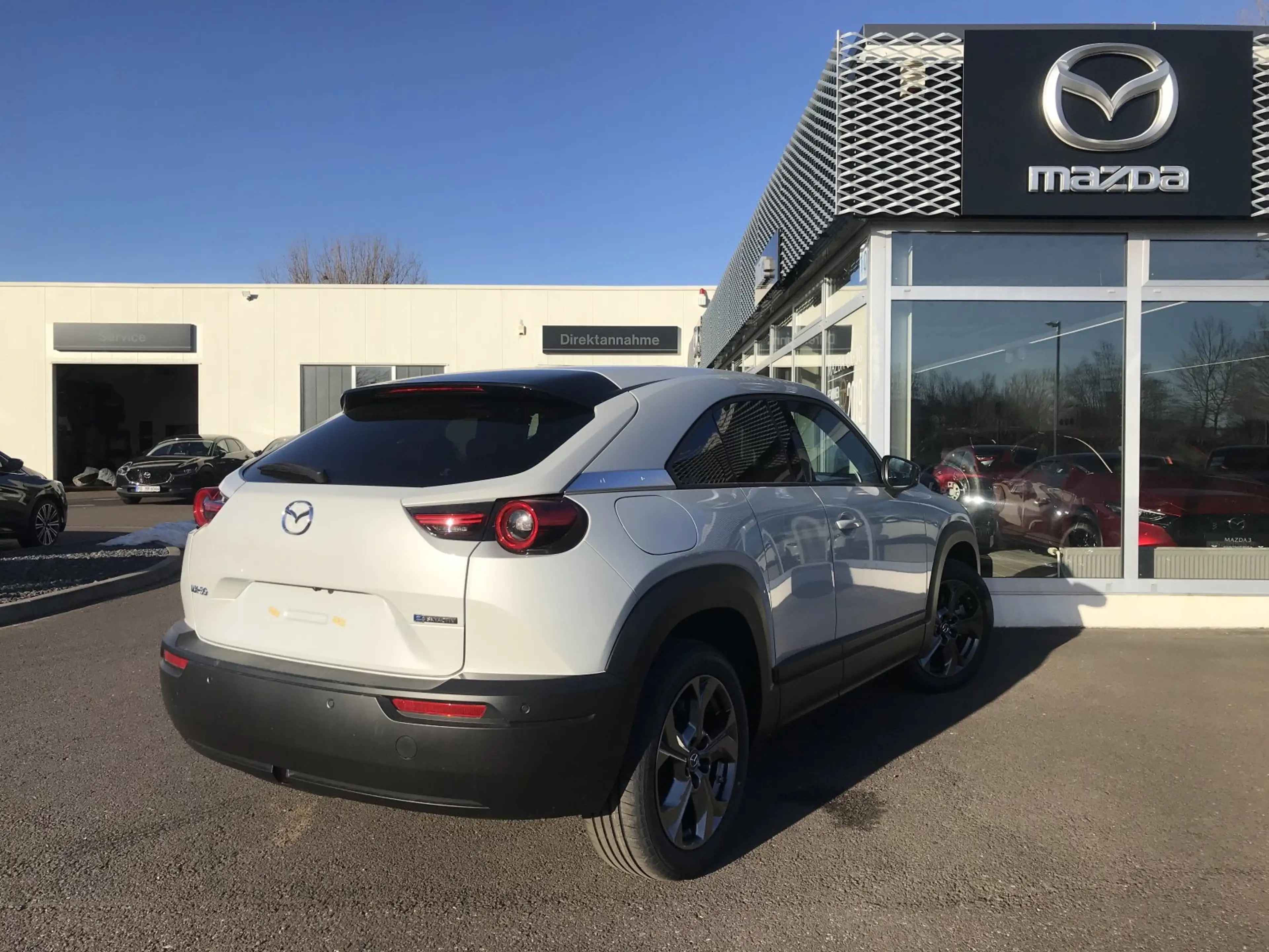 Mazda MX-30 2022 e-SKYACTIV EXCLUSIVE-LINE — photo 6