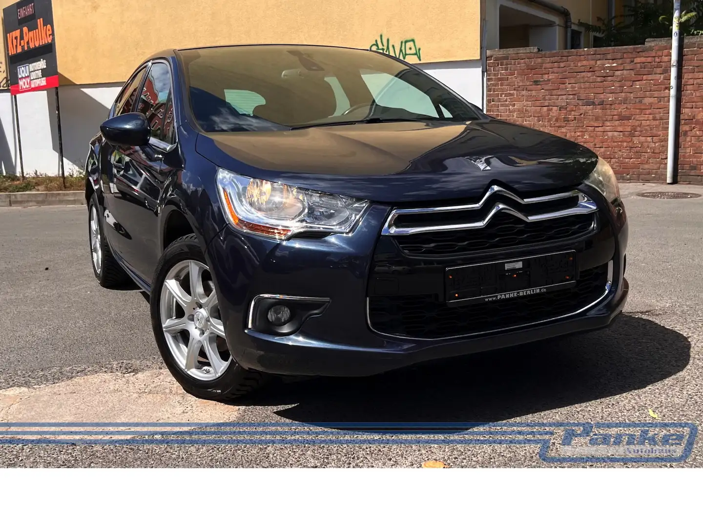 Citroen DS4 1.6 VTi 120 SoChic*SHZ*Massage*BT*Tempo* Blau - 1