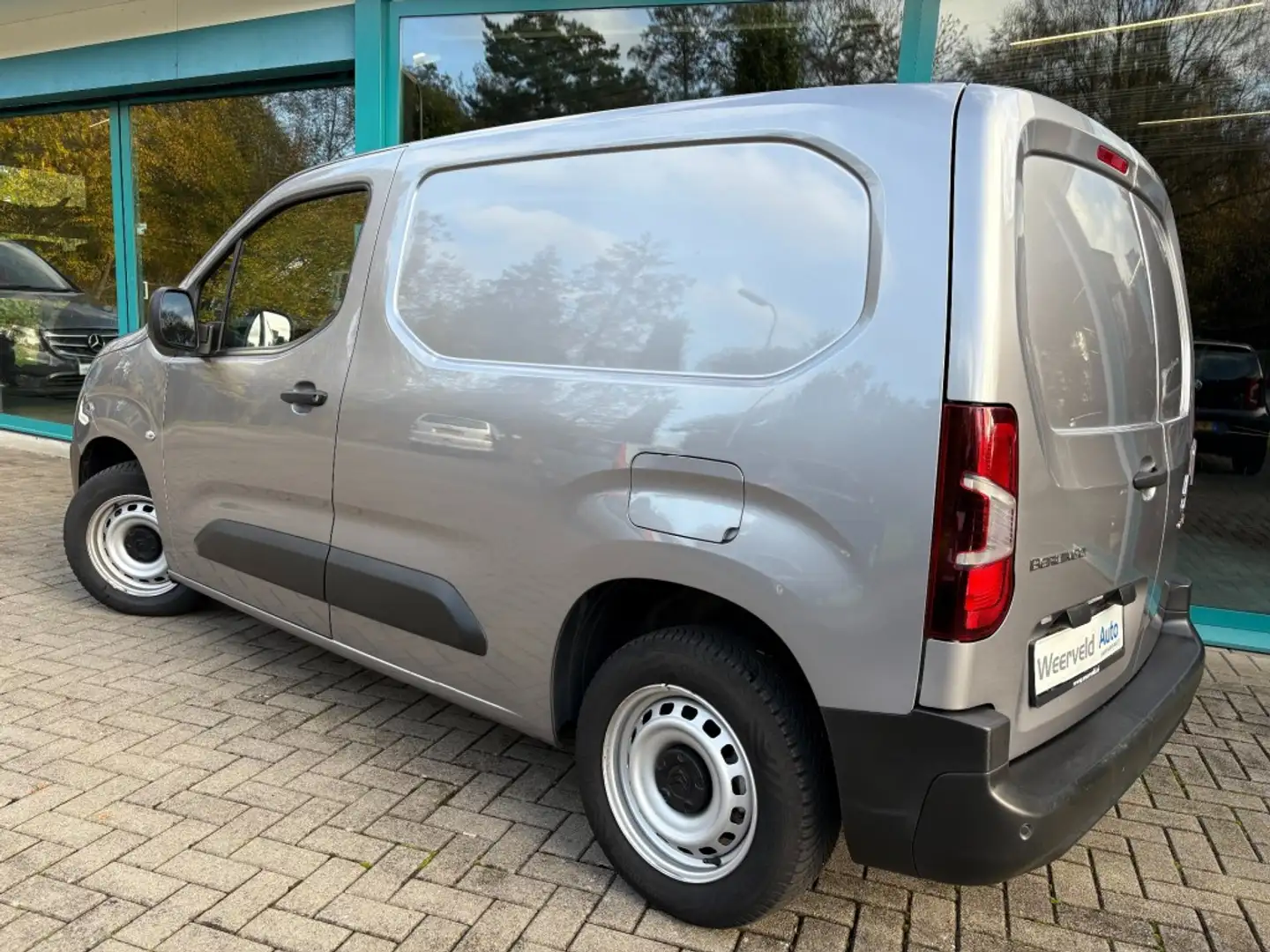 Citroen Berlingo 1.5 BlueHDI 100pk CarPlay, Navi, Cruise, PDC Zilver - 2