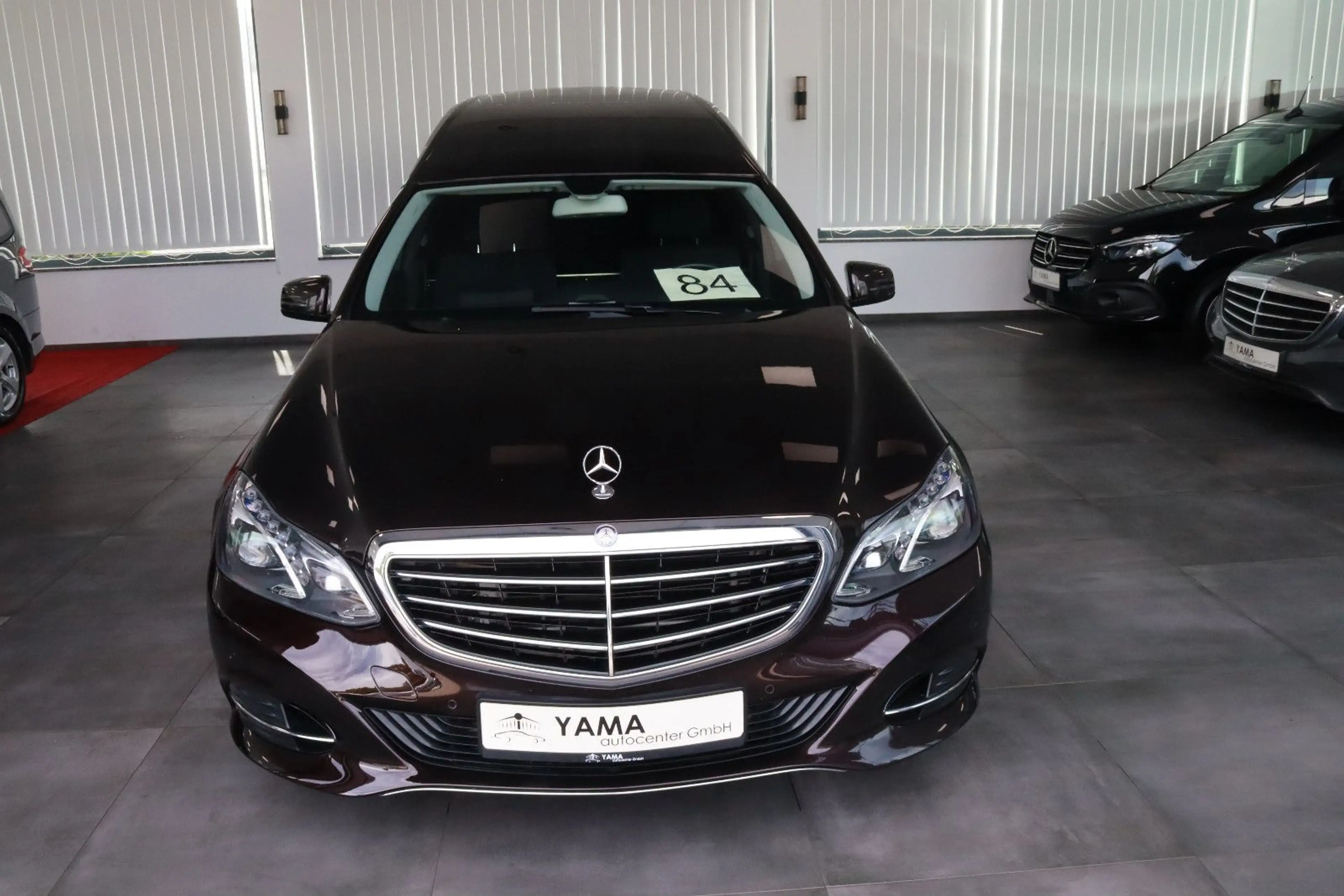 Mercedes-Benz E 250 Phoenixx-Germania Bestattungswagen Leichenwagen — photo 2