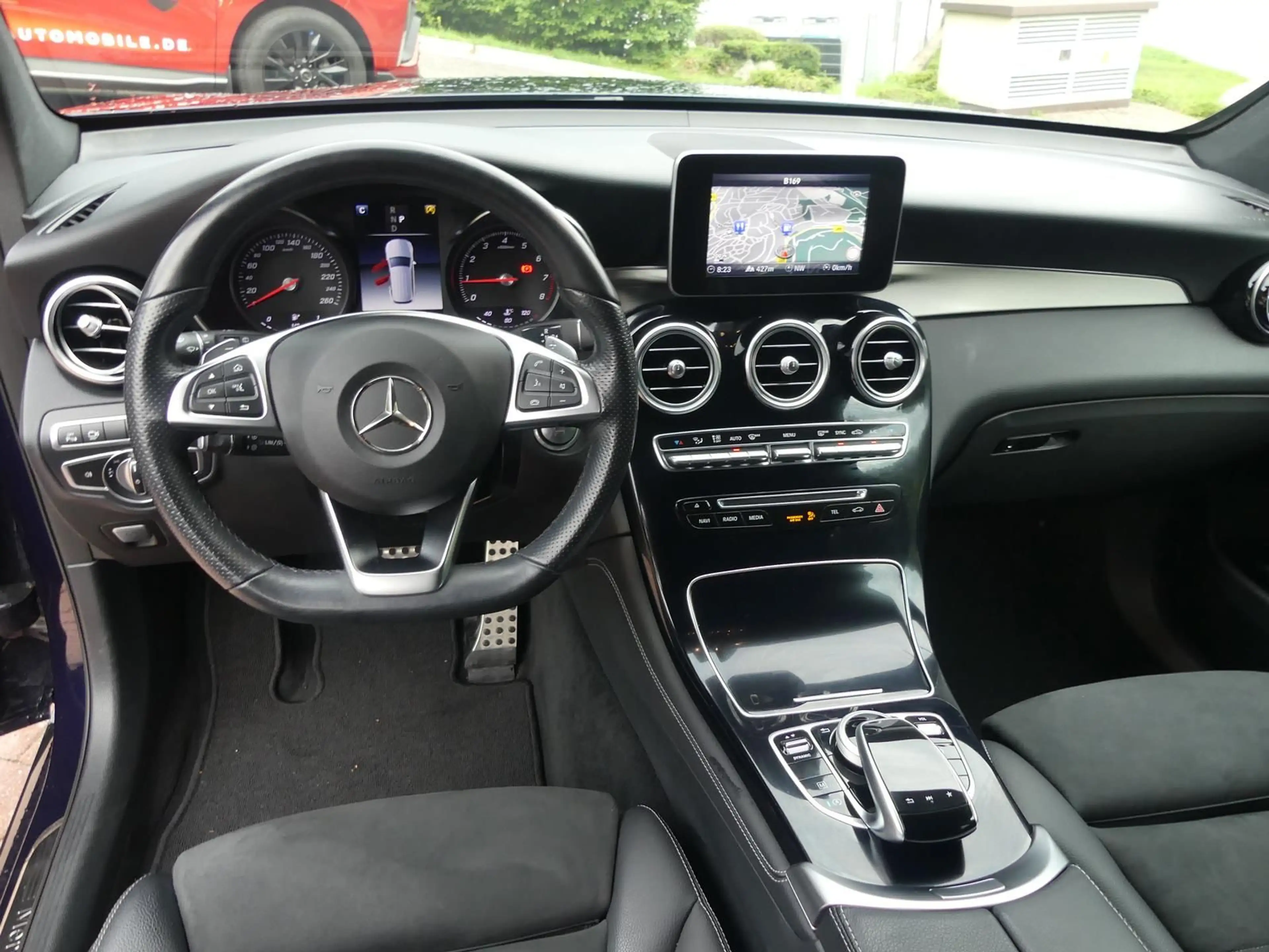 Mercedes-Benz GLC 250 *4Matic*AMG*Leder*Klimaauto*SHZ*Kam*LED — photo 12
