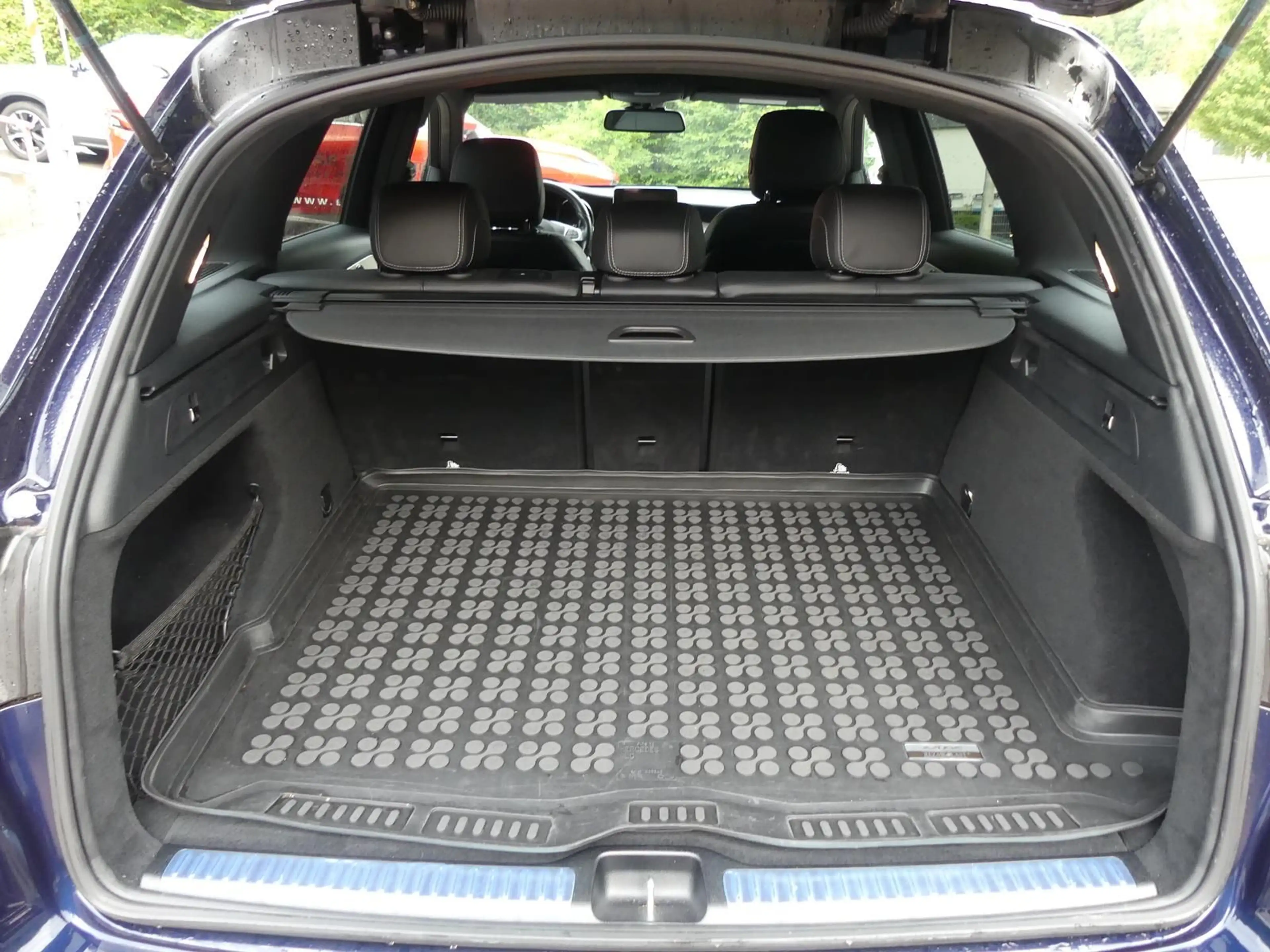 Mercedes-Benz GLC 250 *4Matic*AMG*Leder*Klimaauto*SHZ*Kam*LED — photo 9
