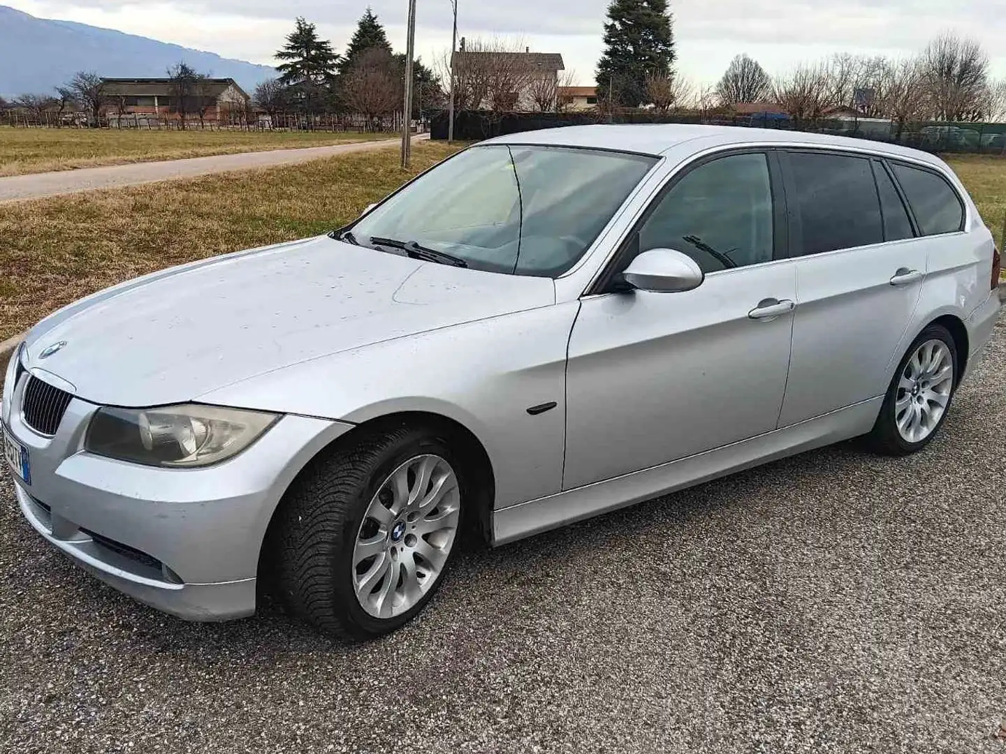 BMW 325 Serie 3 E91 Touring 325d Touring Msport Grigio - 2