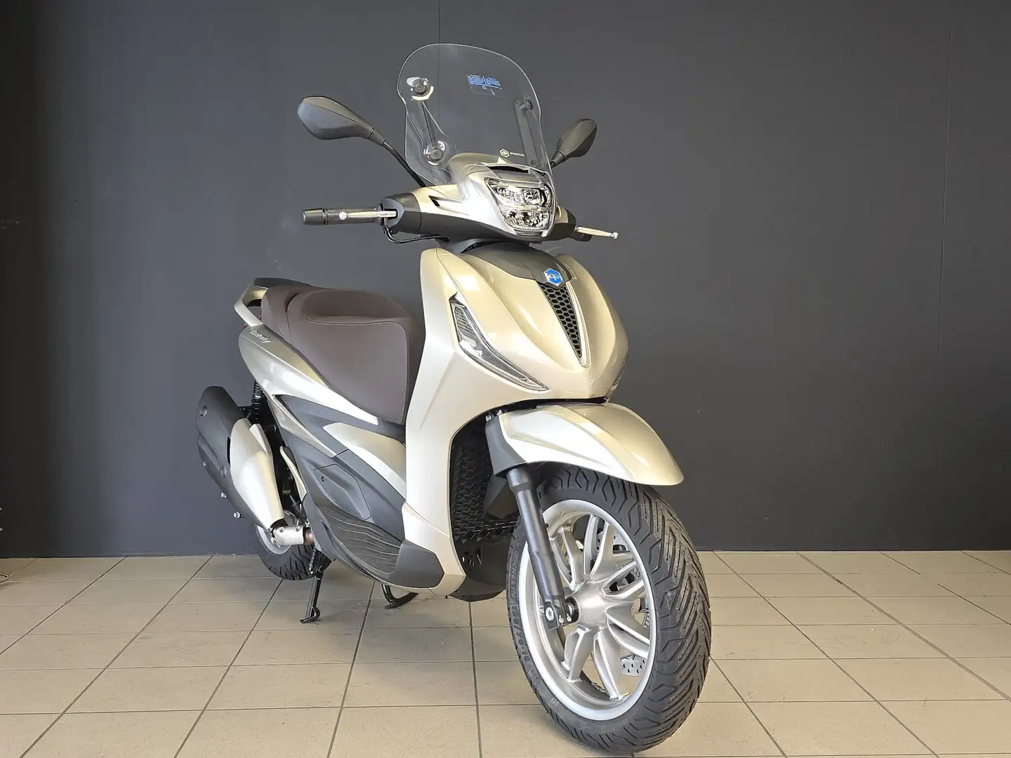 Piaggio Beverly 400 Beige - 2