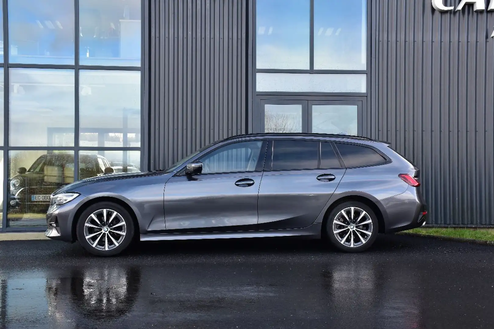 BMW 318 Touring (G21) 318D 150 EDITION SPORT BVA8 Grau - 2