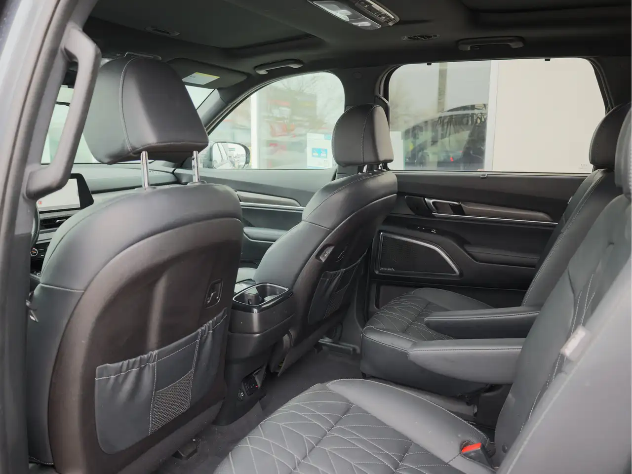 Kia Telluride снимка Kia Telluride
