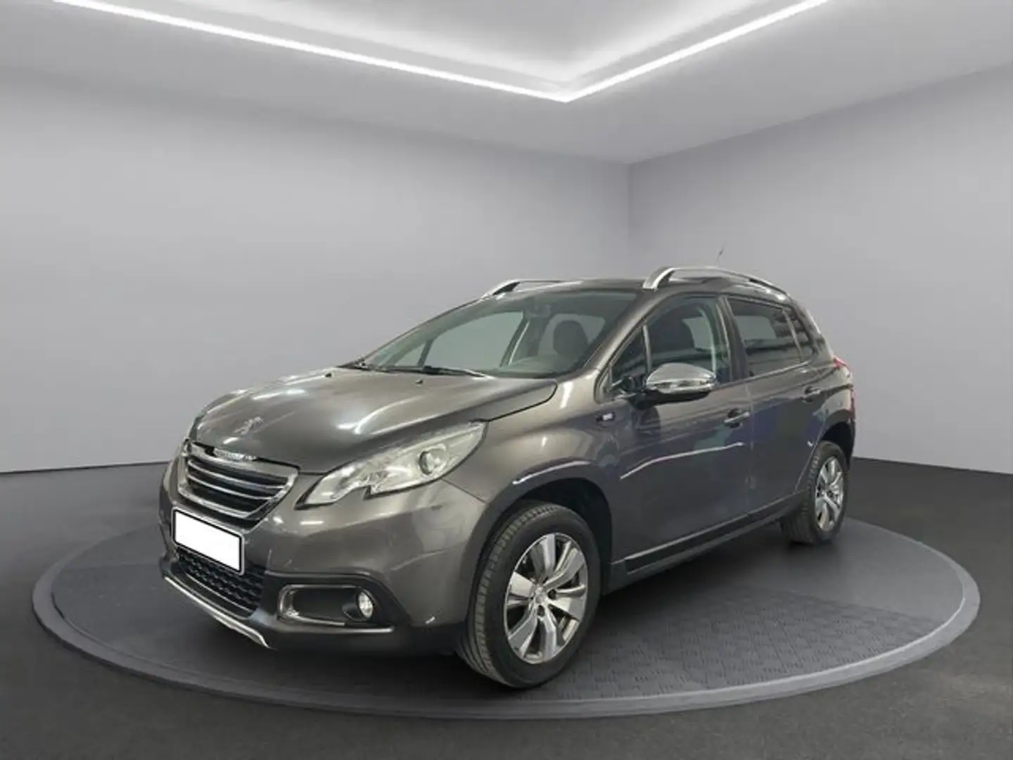 Peugeot 2008 1.6 BlueHDI Style 100 Plateado - 1
