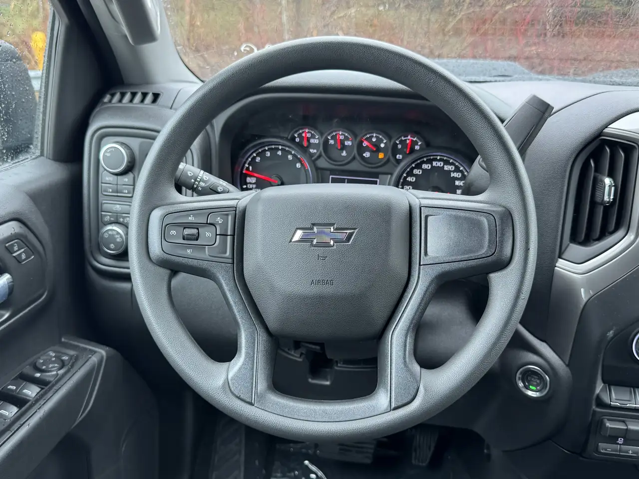 Chevrolet Silverado 1500 снимка Chevrolet Silverado 1500