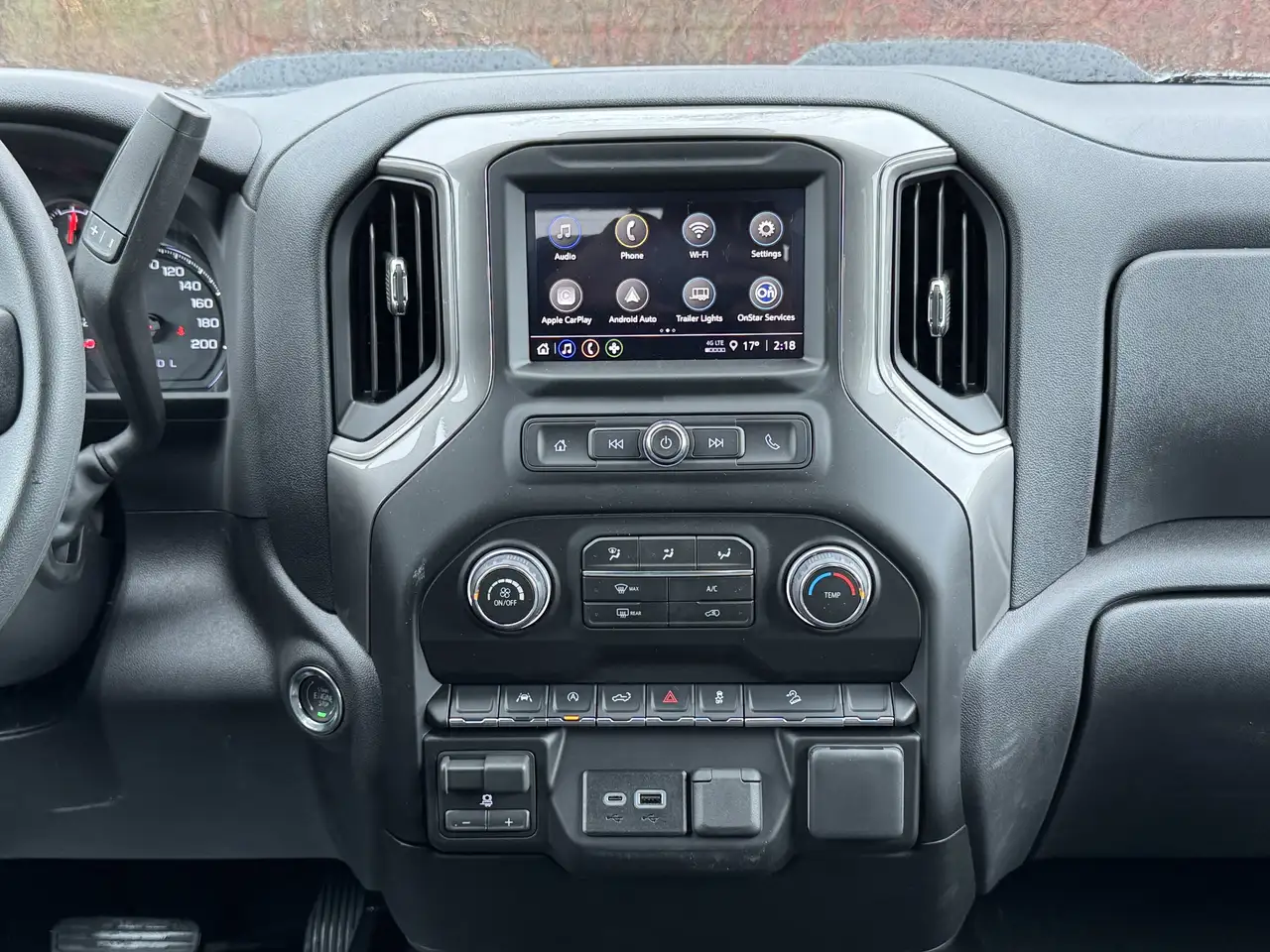 Chevrolet Silverado 1500 снимка Chevrolet Silverado 1500