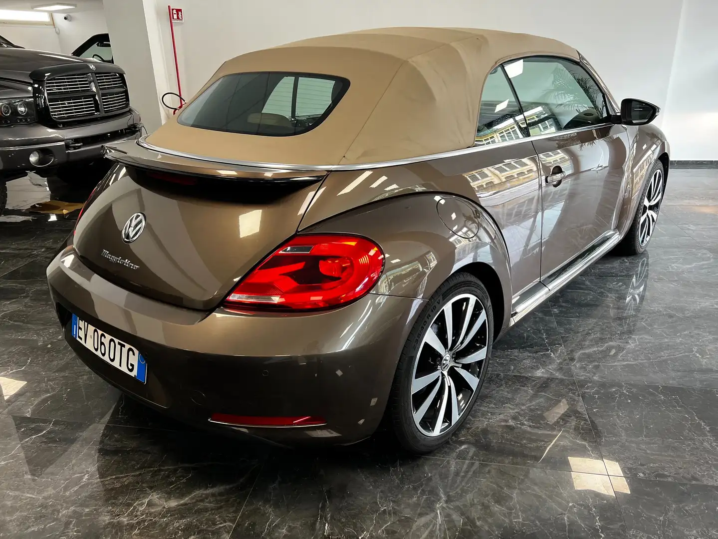 Volkswagen Maggiolino Cabrio 1.4 TSI Sport MARRONE TOFEE UNICOPROP Marrón - 2
