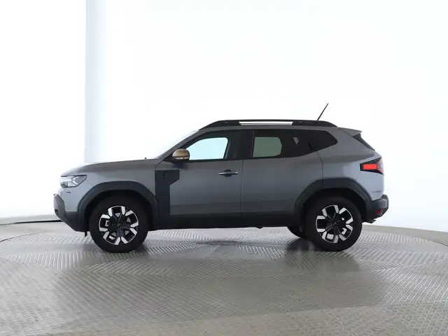 Dacia Duster view 2