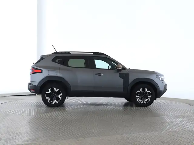 Dacia Duster view 8