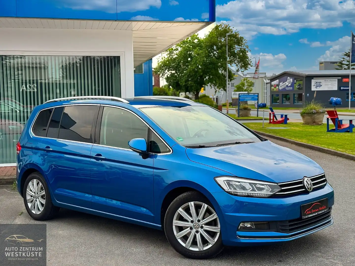Volkswagen Touran 2.0 TDI DSG Highline 7Sitze AHK Navi ACC Blue - 1