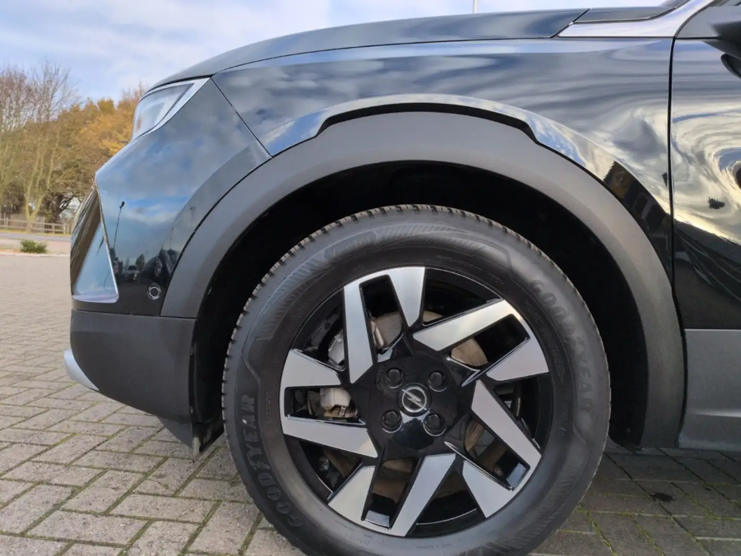 Opel Mokka e Elegance 11 KW Sitzheizung Rückfahrkamera Digita Schwarz - 2