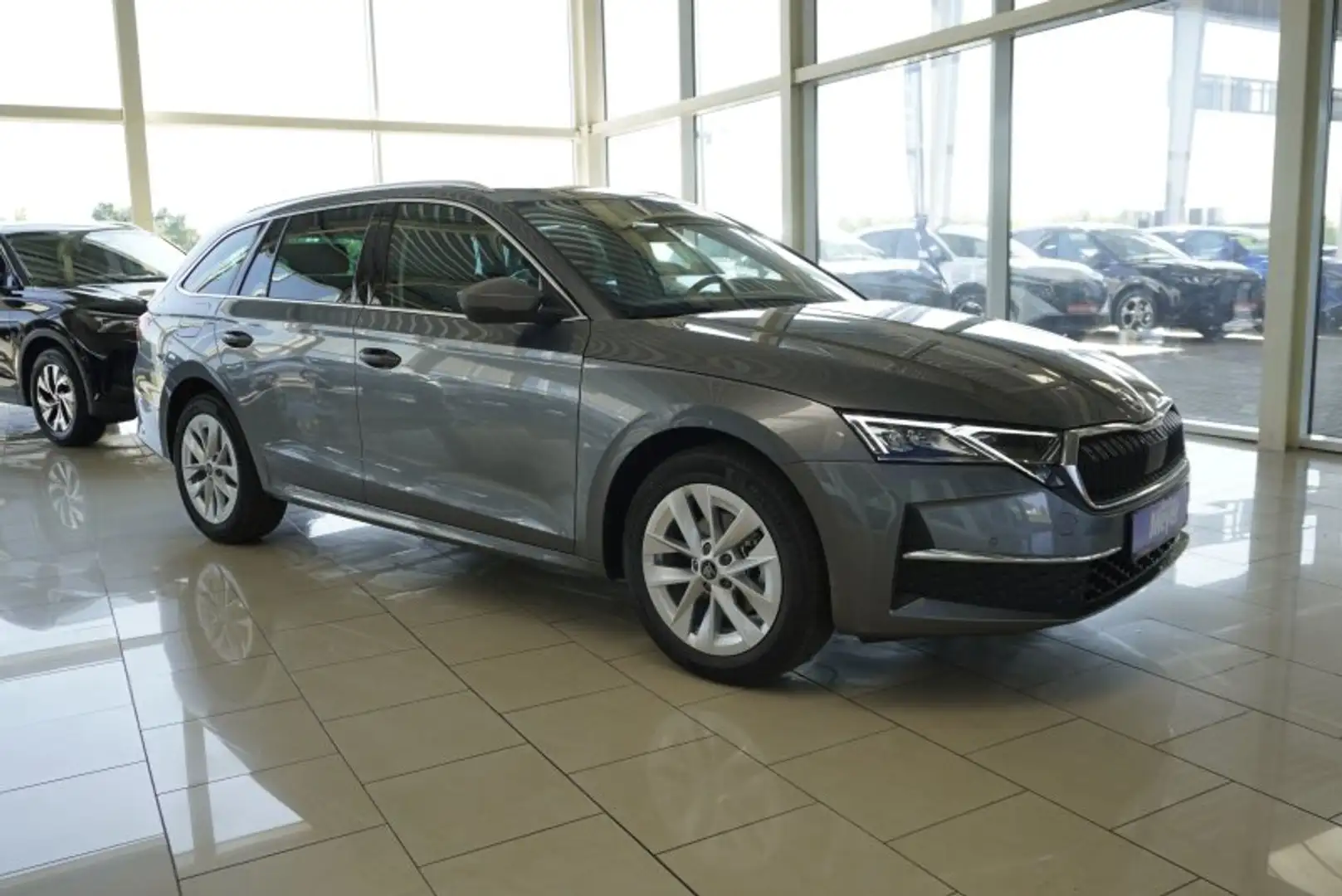 Skoda Octavia 1,5TSI DSG aAHK/Matrix/ACC/Kamera/el.Klappe      * Grau - 1