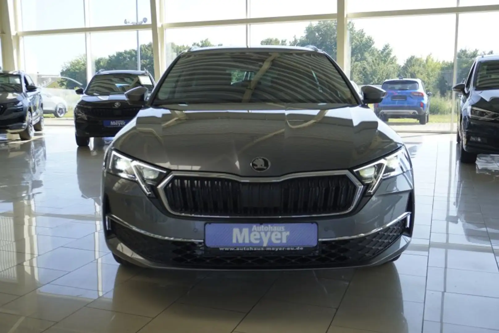 Skoda Octavia 1,5TSI DSG aAHK/Matrix/ACC/Kamera/el.Klappe      * Grau - 2