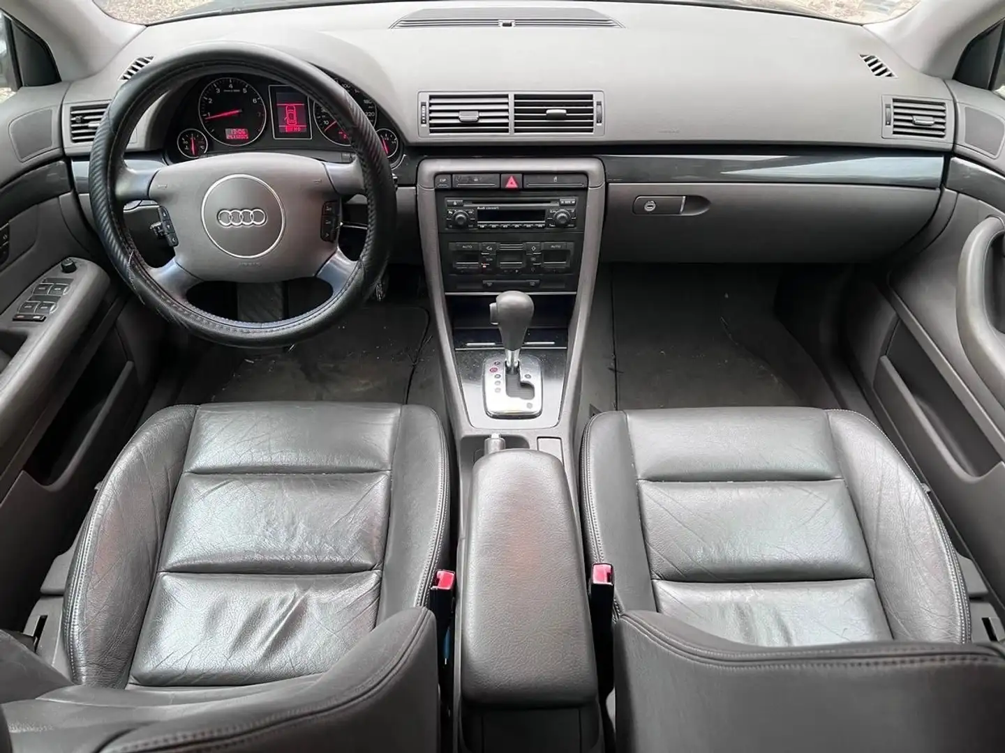 Audi A4 1.8 T 160cv BVA 3ème Main Gris - 2