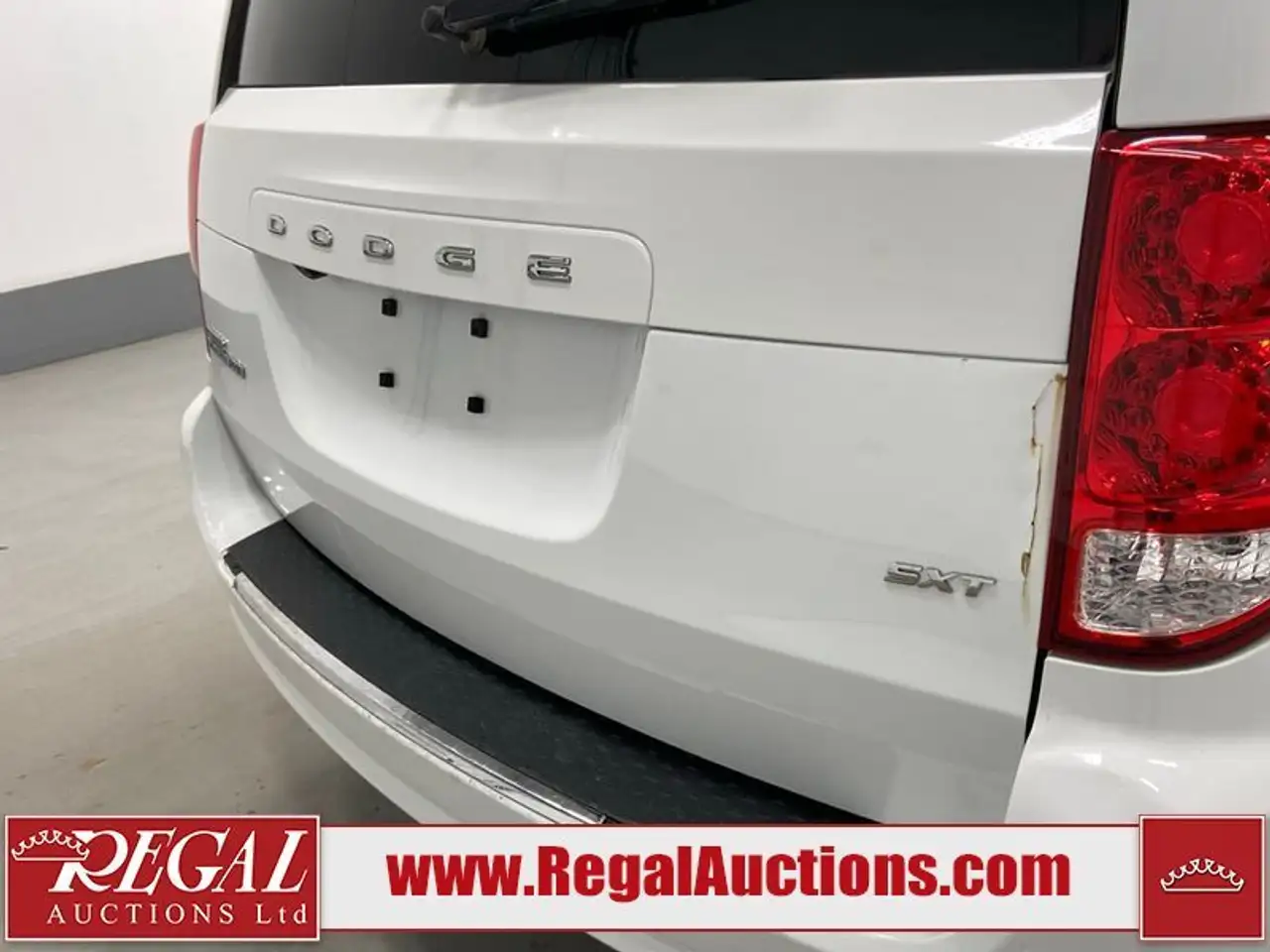 Dodge Grand Caravan снимка Dodge Grand Caravan