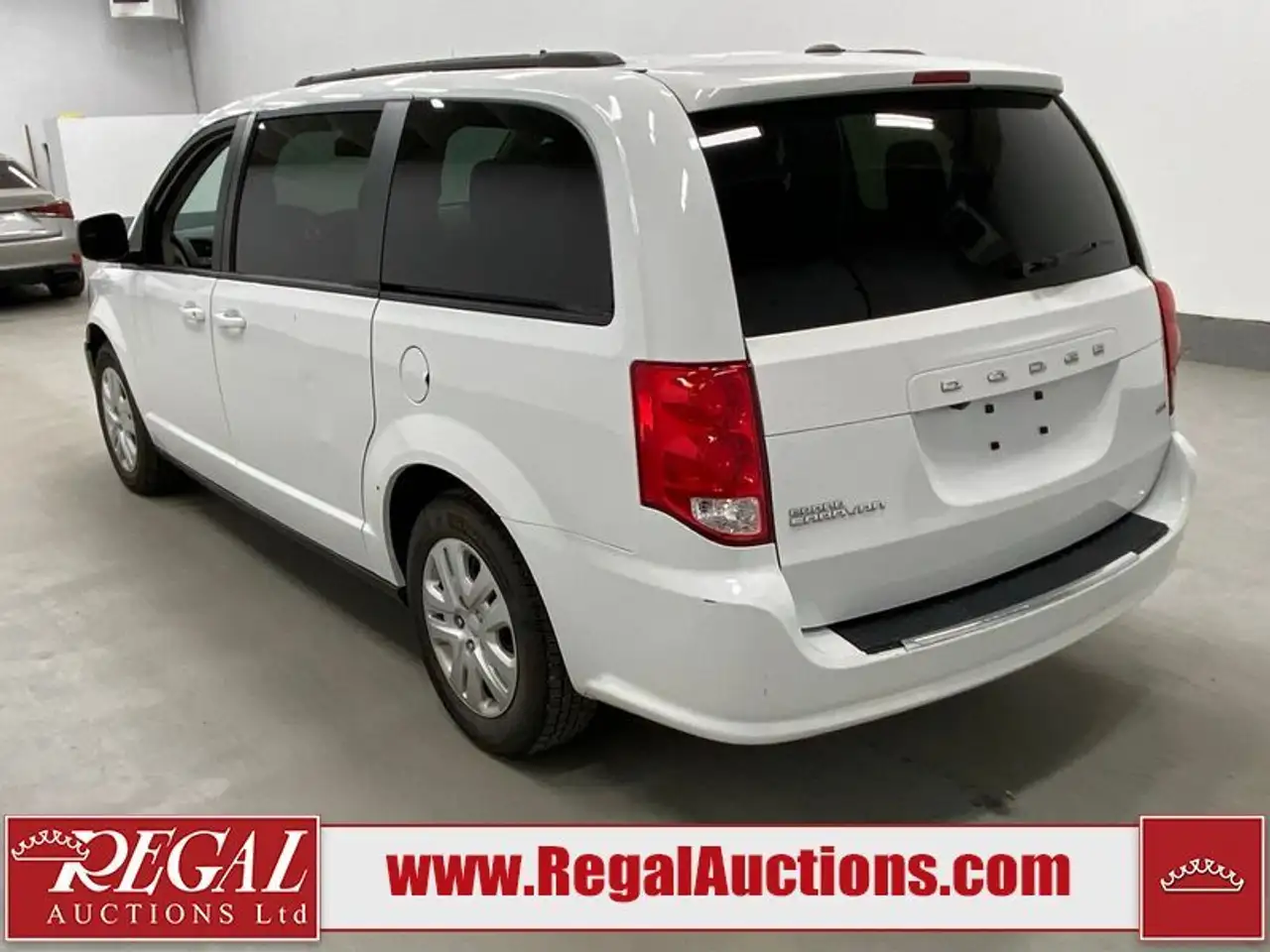 Dodge Grand Caravan снимка Dodge Grand Caravan