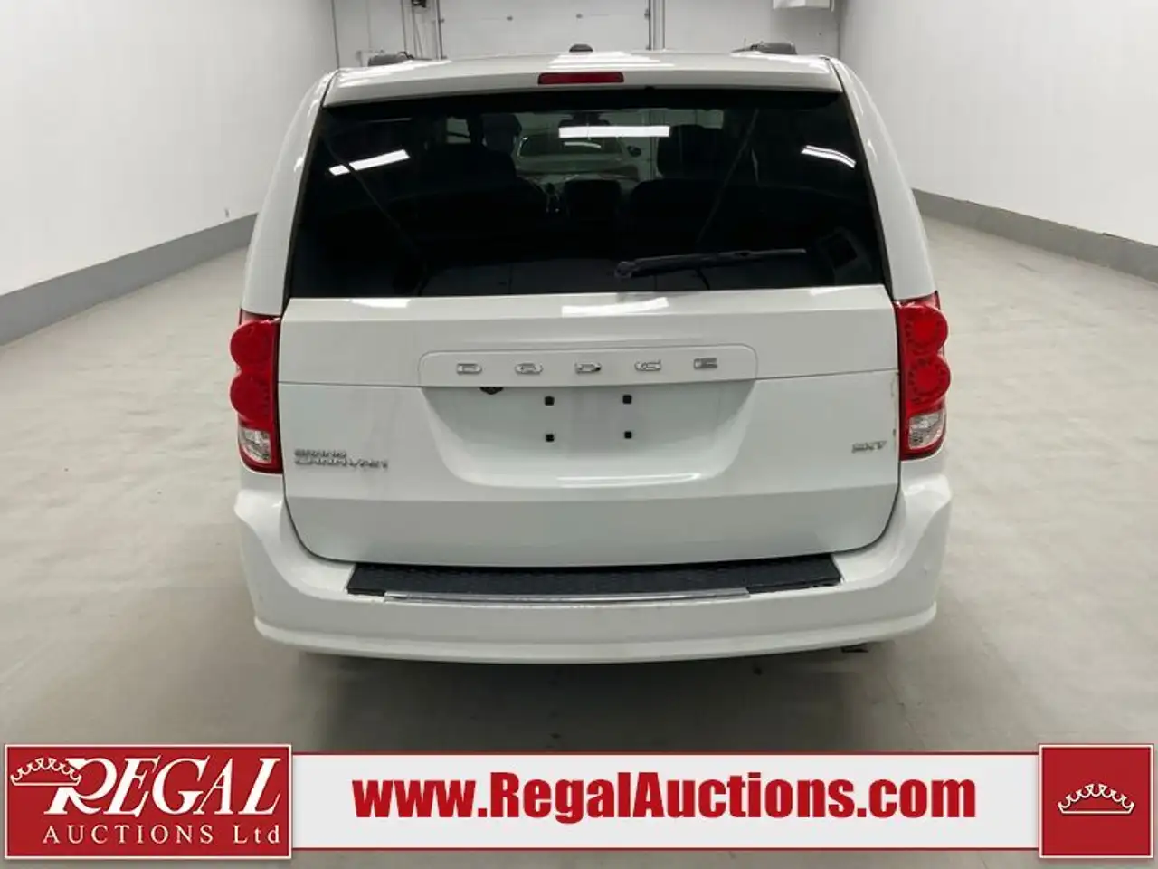 Dodge Grand Caravan снимка Dodge Grand Caravan