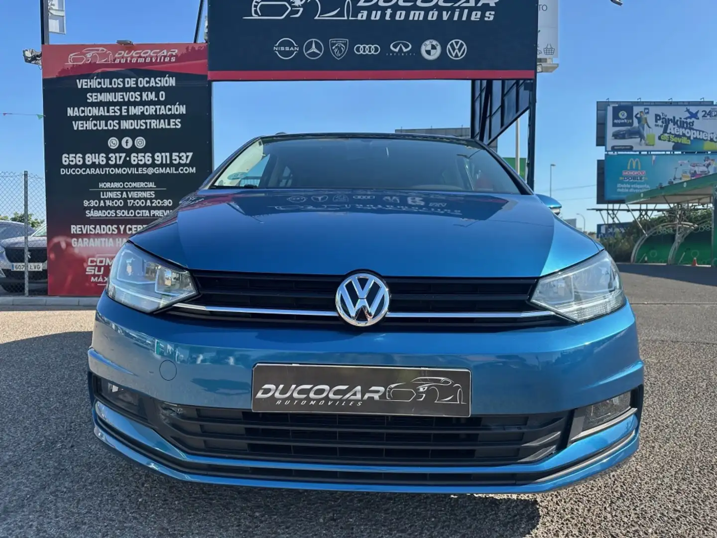 Volkswagen Touran 1.6TDI Business and Navi Edition 85kW Azul - 1