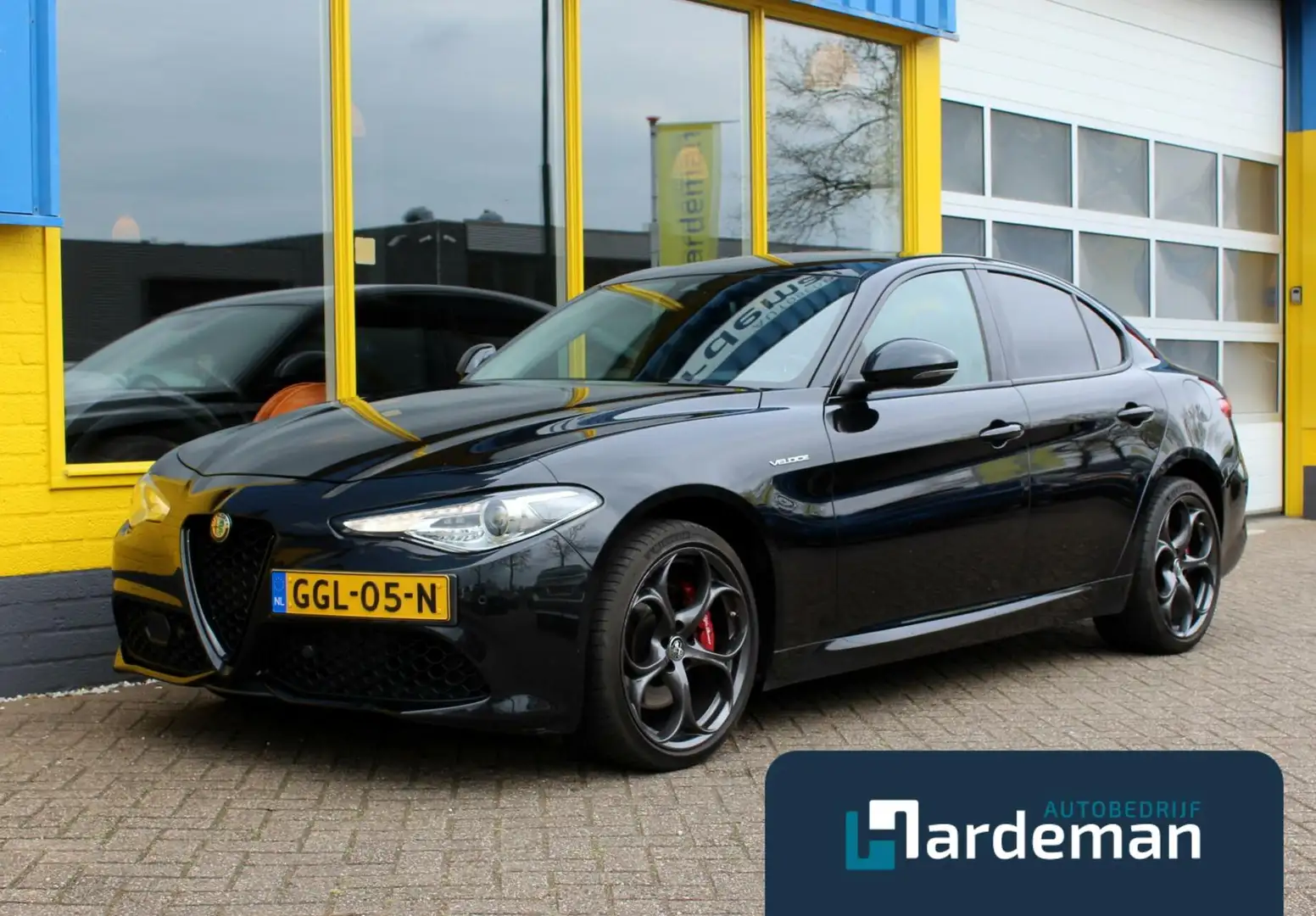 Alfa Romeo Giulia 2.0 T Q4 AWD Veloce carplay leder Noir - 1