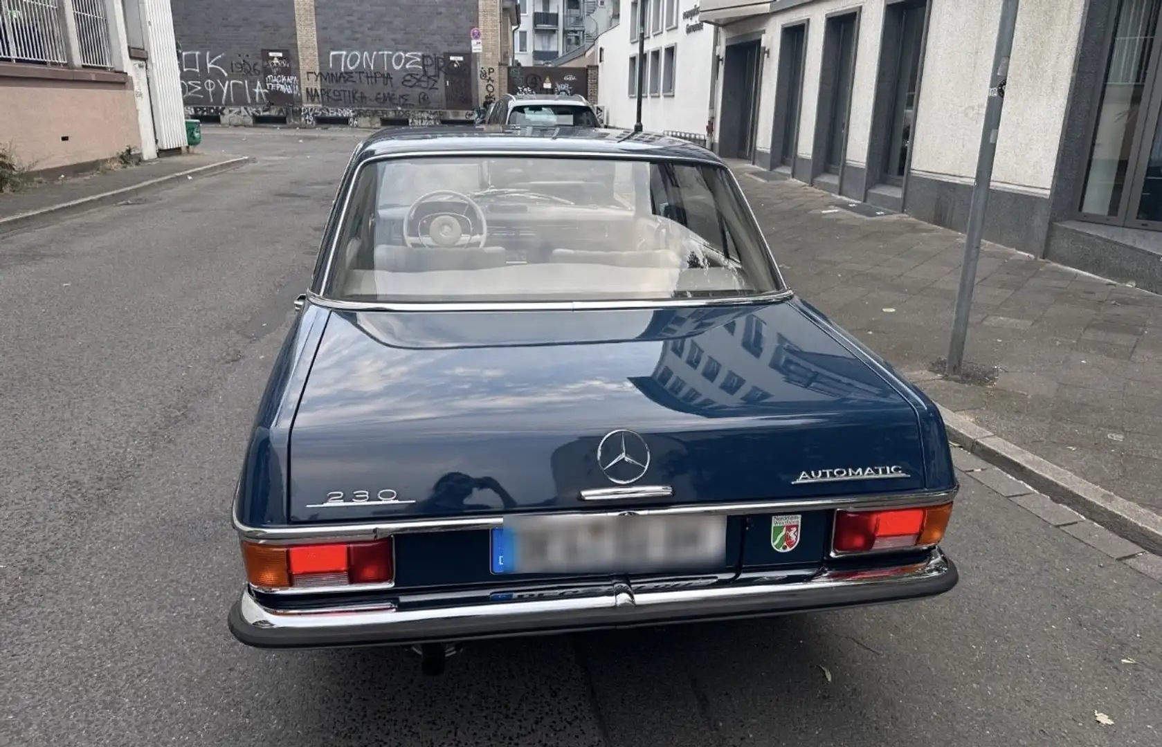 Mercedes-Benz W 114/115 Strich-Acht Originale Ausstattung, Automatik Blau - 2
