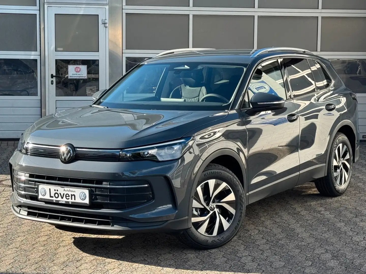 Volkswagen Tiguan 1.5 eTSI DSG Life|Navi|Kamera|LED+|SHZ Gris - 1