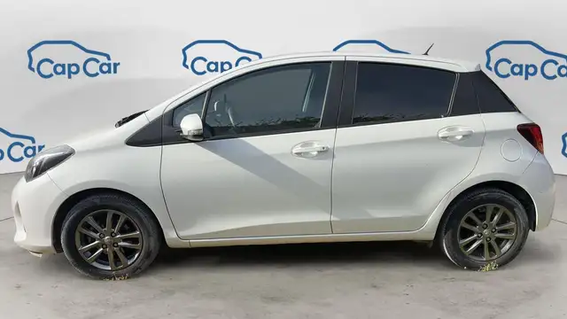 Toyota Yaris view 2