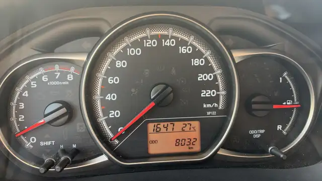 Toyota Yaris view 12