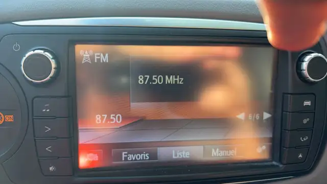 Toyota Yaris view 13
