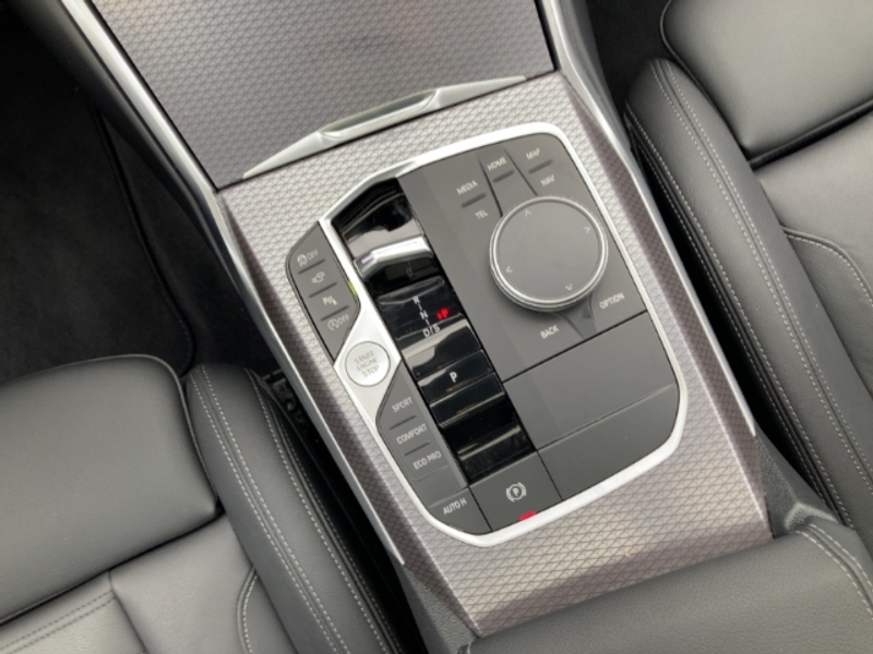 BMW 340 xDrive Touring Sportpaket HUD AD AHK-el. klappb. A — photo 11
