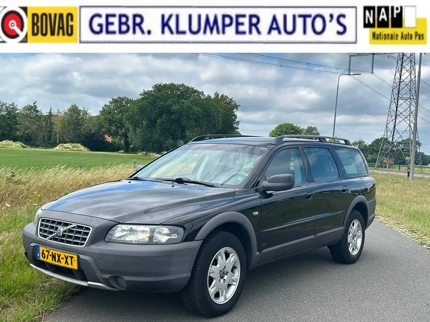 Volvo XC70 2.5 T, Leer/Stof, Cruise, Haak, Airco/ECC, Spoiler Noir - 1