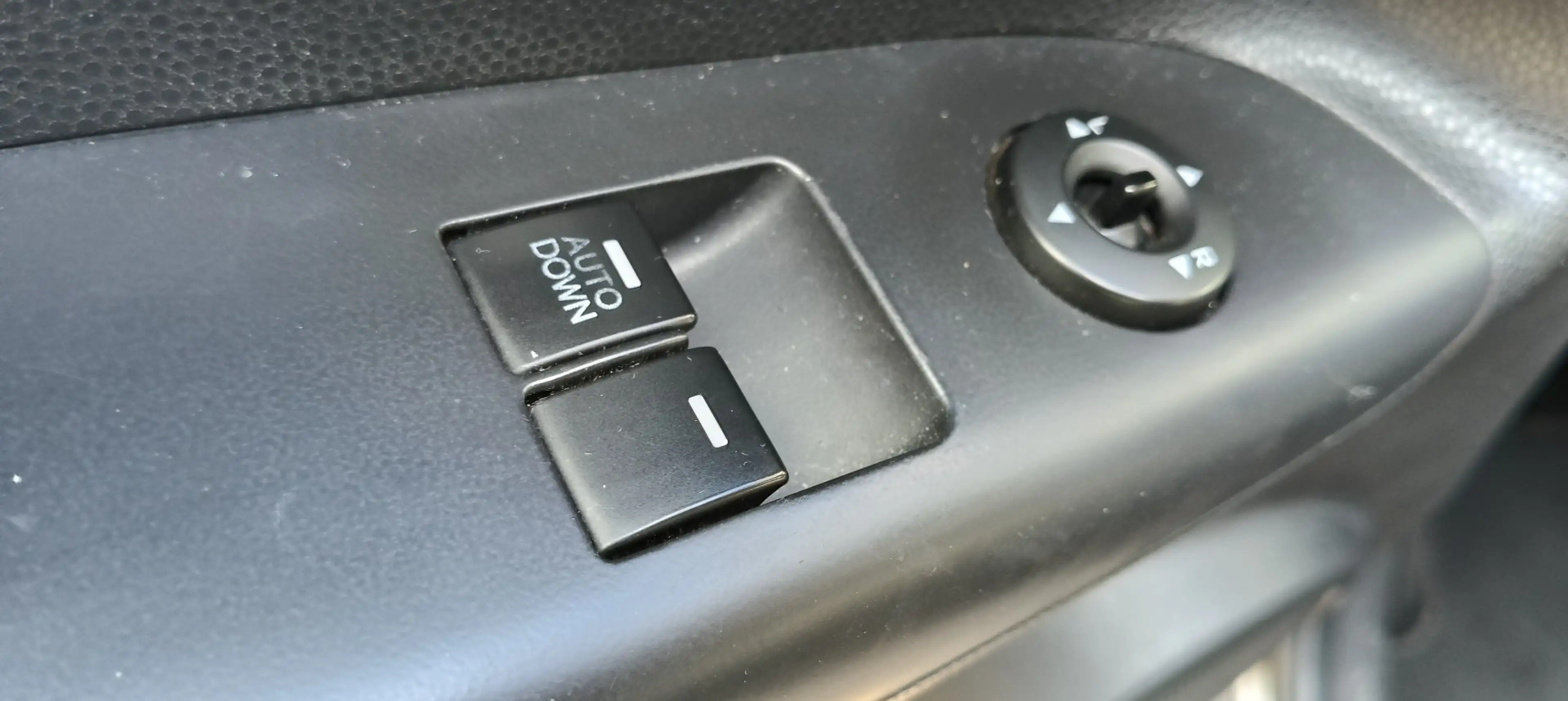Kia Venga 1.6 CVVT ExecutiveL. — photo 10