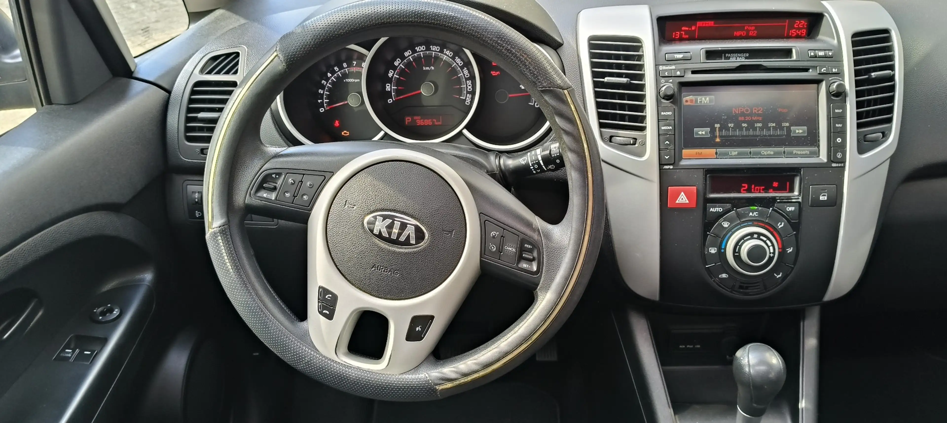Kia Venga 1.6 CVVT ExecutiveL. — photo 7