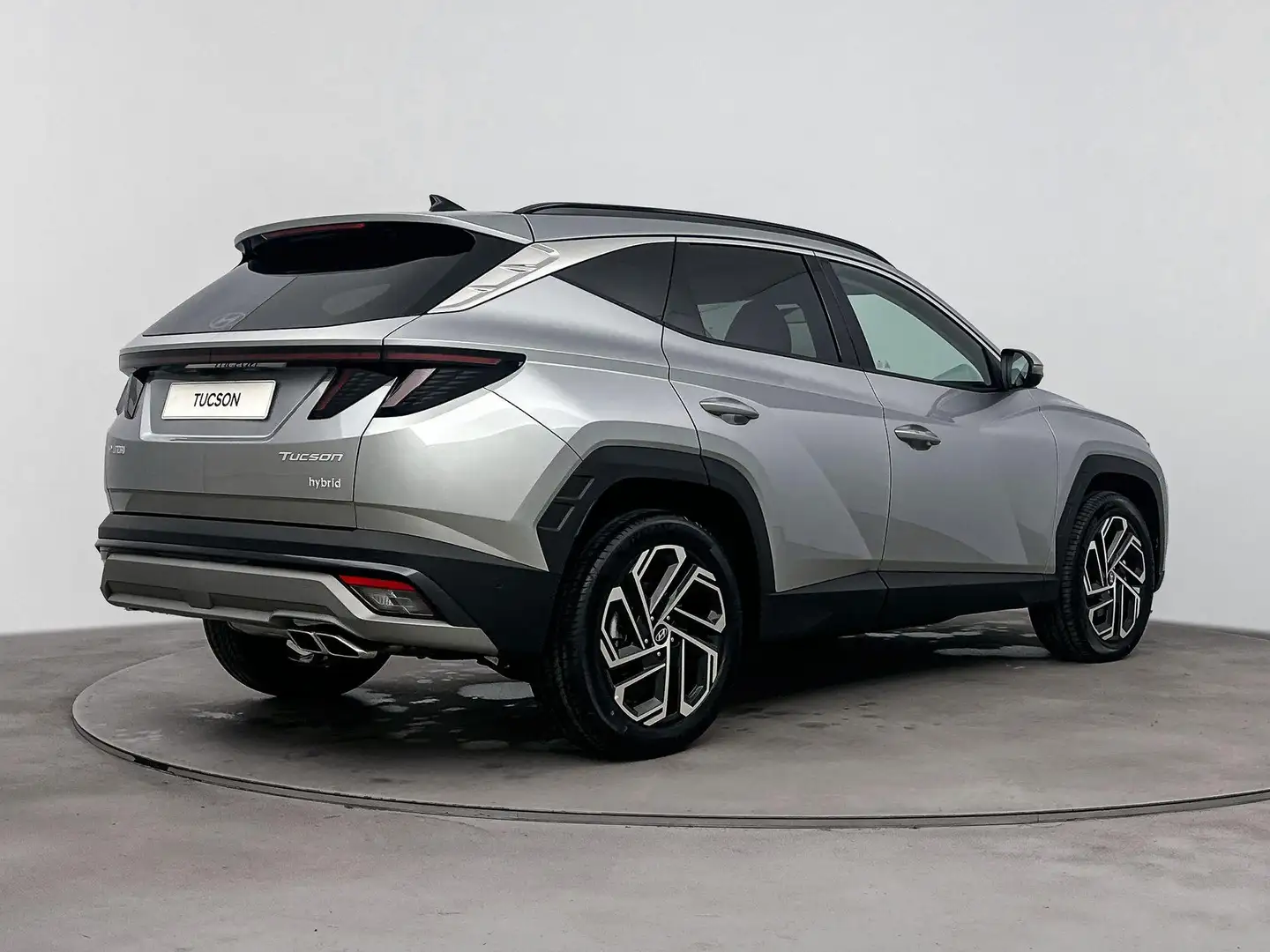 Hyundai TUCSON 1.6 T-GDI HEV Premium Sky | Incl. €5000,- Wegrijbo Zilver - 2