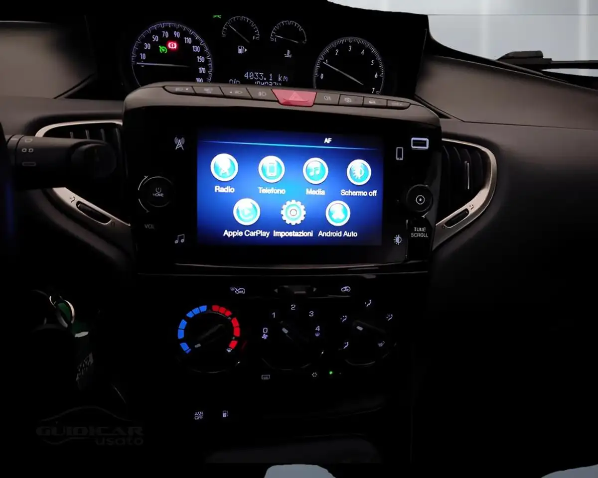 Lancia Ypsilon 2022 — фото 12