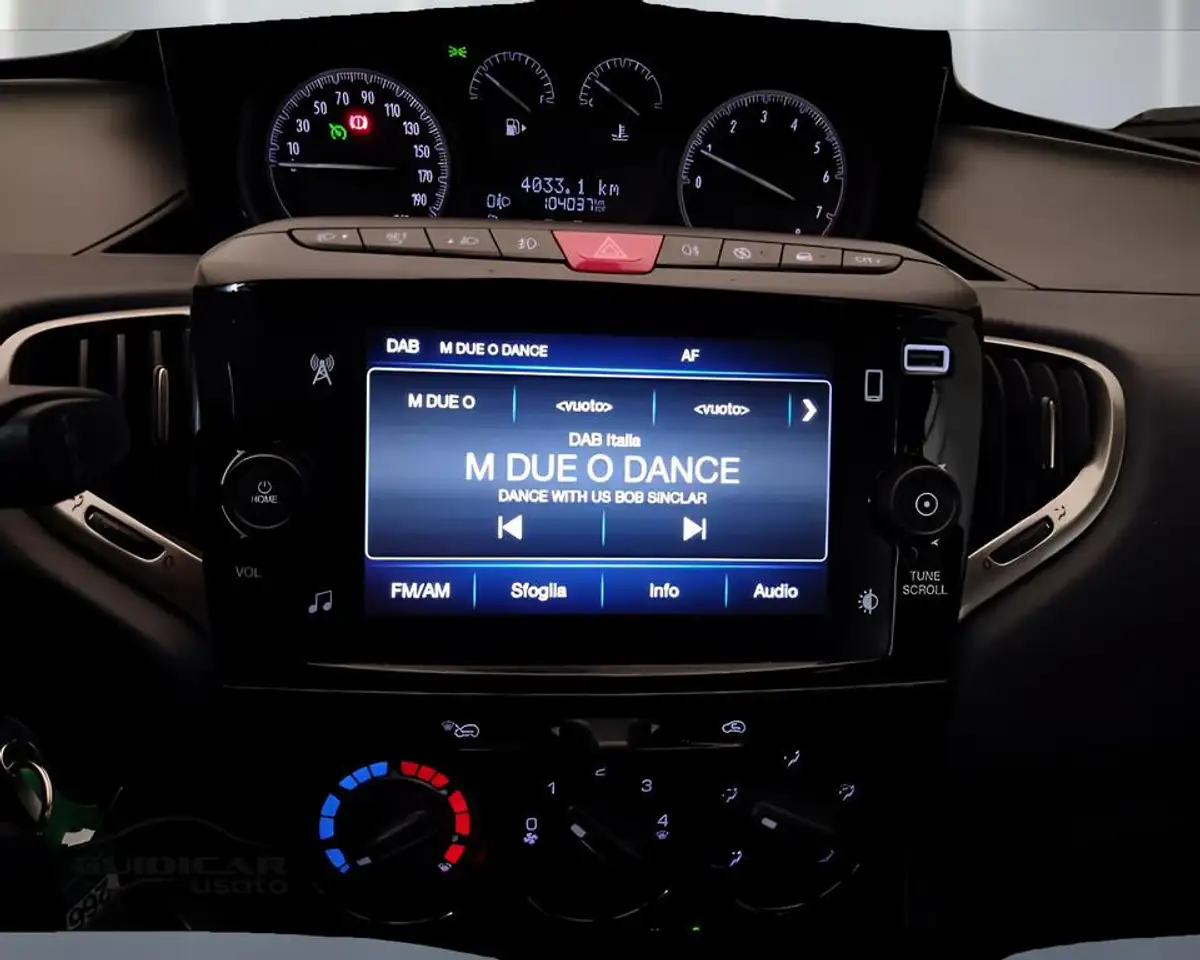 Lancia Ypsilon 2022 — фото 13