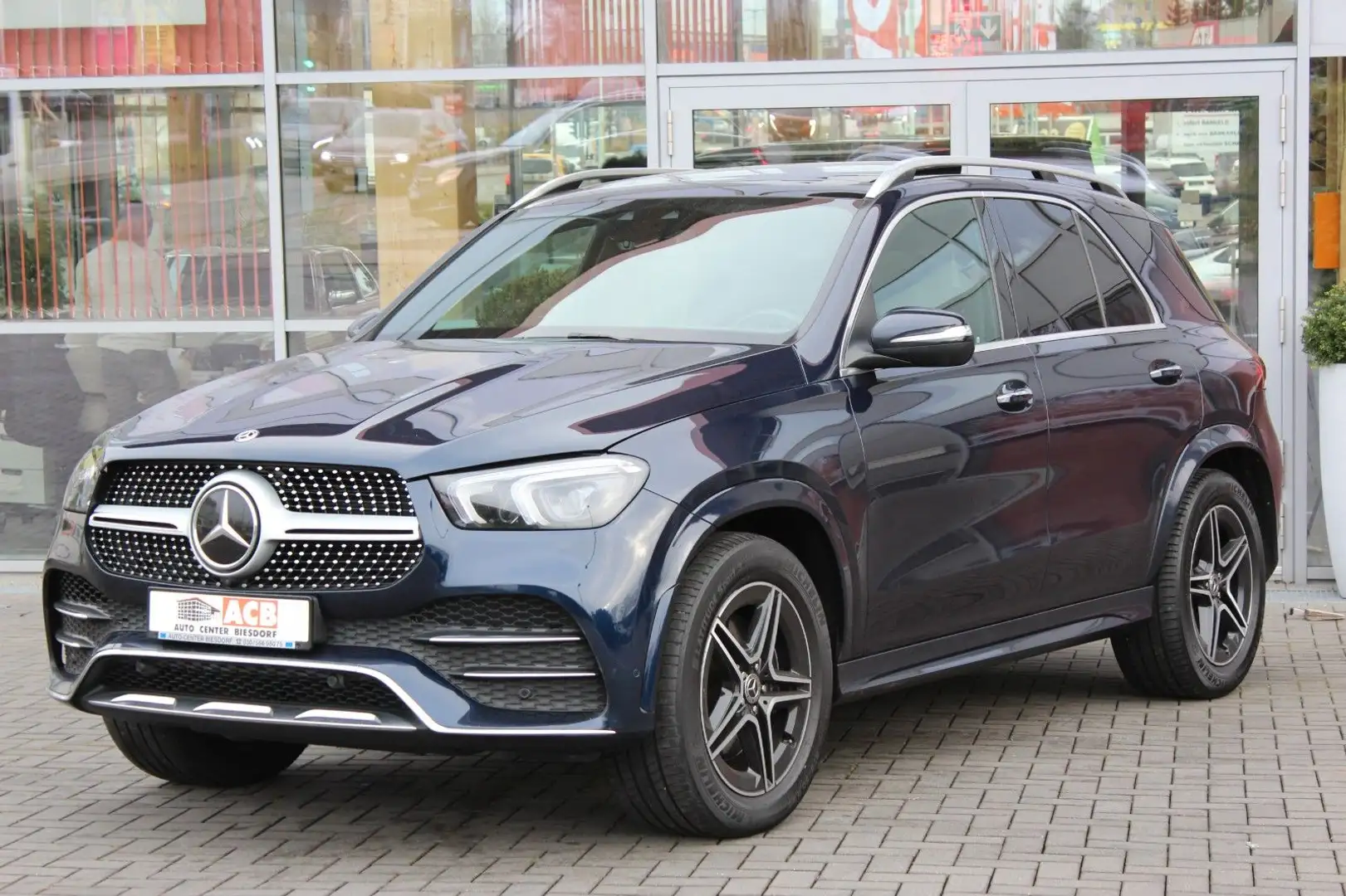 Mercedes-Benz GLE 400 d 4M AMG-Line Pano Distr. Burm. LED AHK Blau - 2