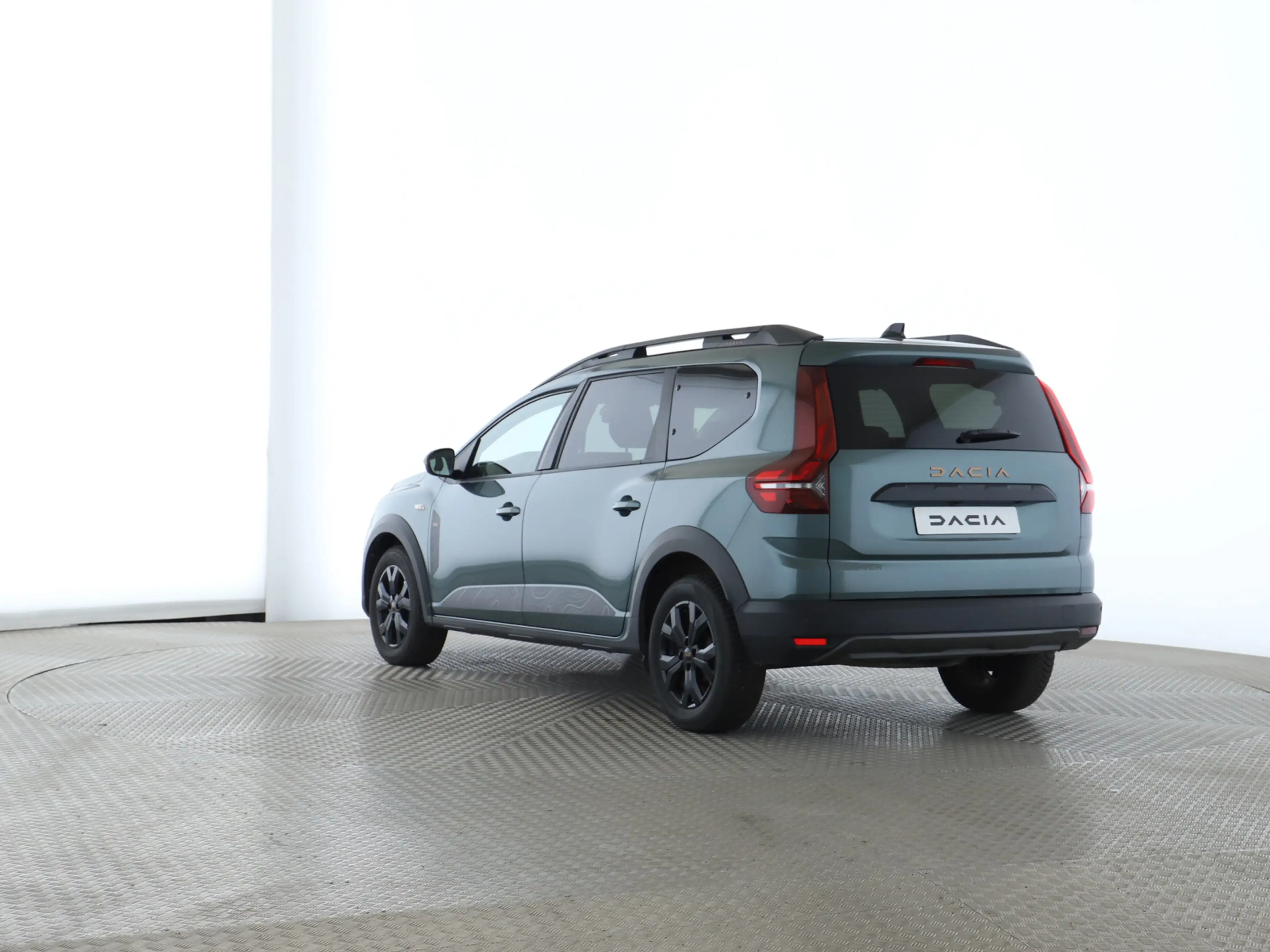 Dacia Jogger Extreme TCe 100 ECO-G 7-Sitzer SHZ PDC BT — photo 4