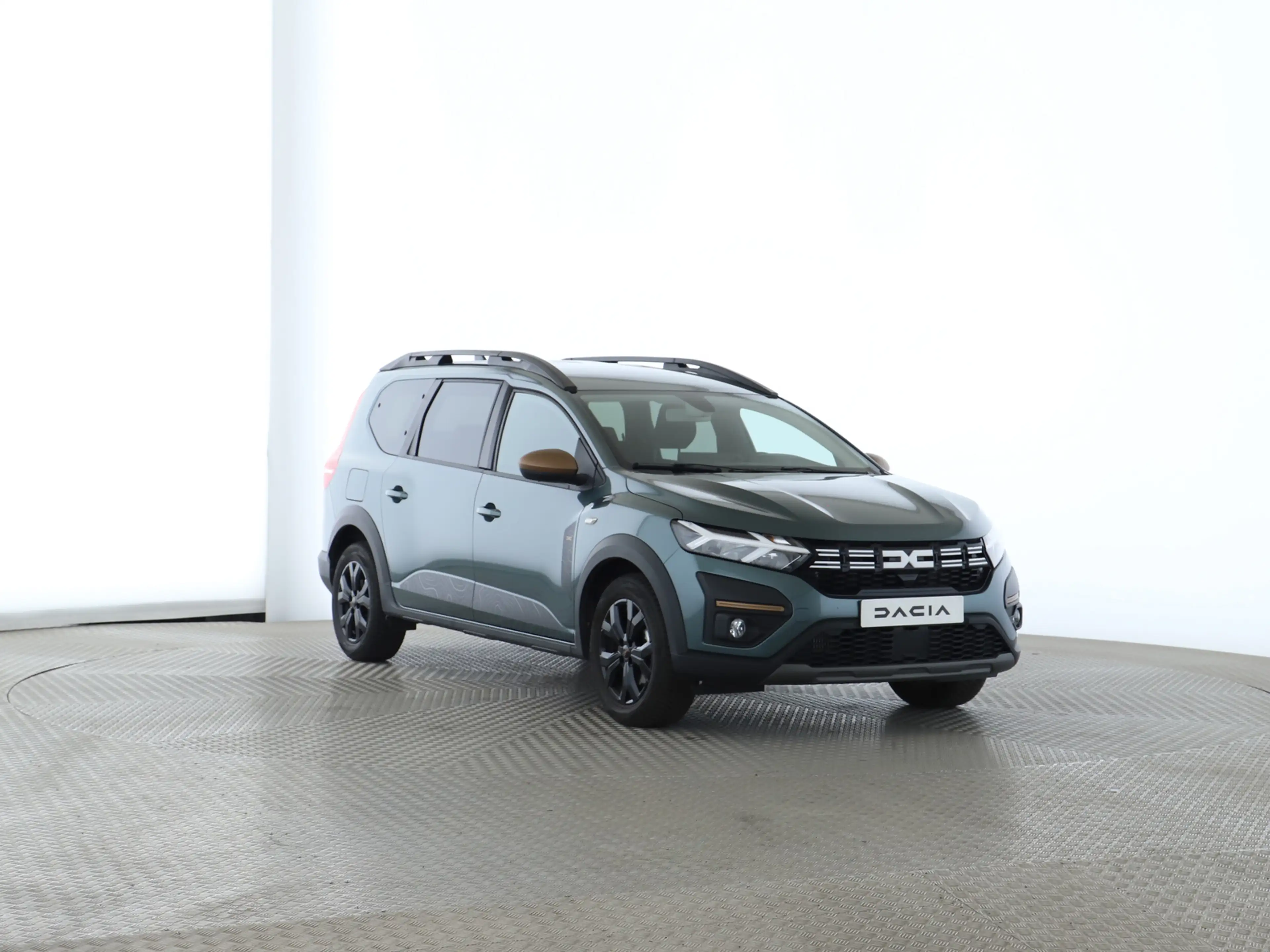 Dacia Jogger Extreme TCe 100 ECO-G 7-Sitzer SHZ PDC BT — photo 9